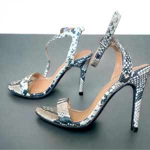 Abound brand shoes, black and white snake skin size 7
